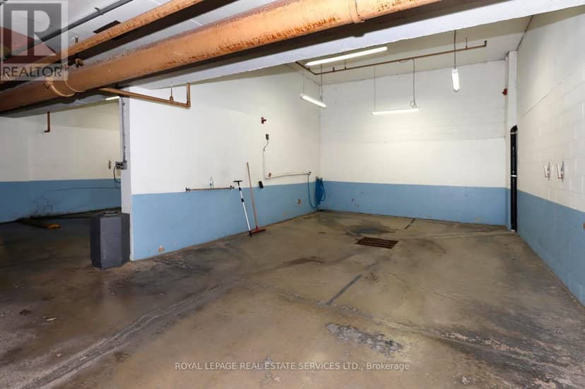 1103 - 965 Inverhouse Drive — photo 37 of 40