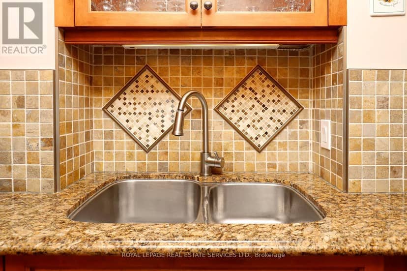 1103 - 965 Inverhouse Drive, Mississauga, photo 7