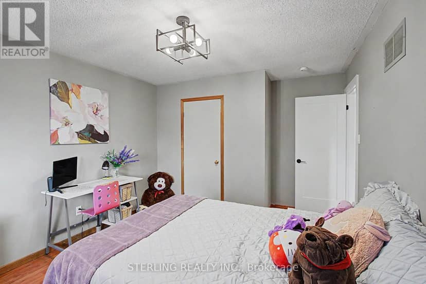 72 Sunforest Drive — photo 24 of 37