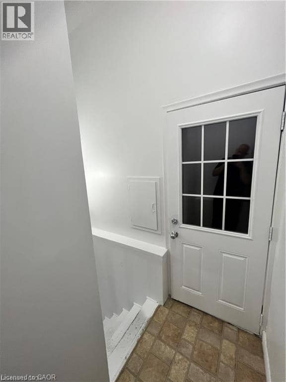119 WALKER Street — photo 15 of 21
