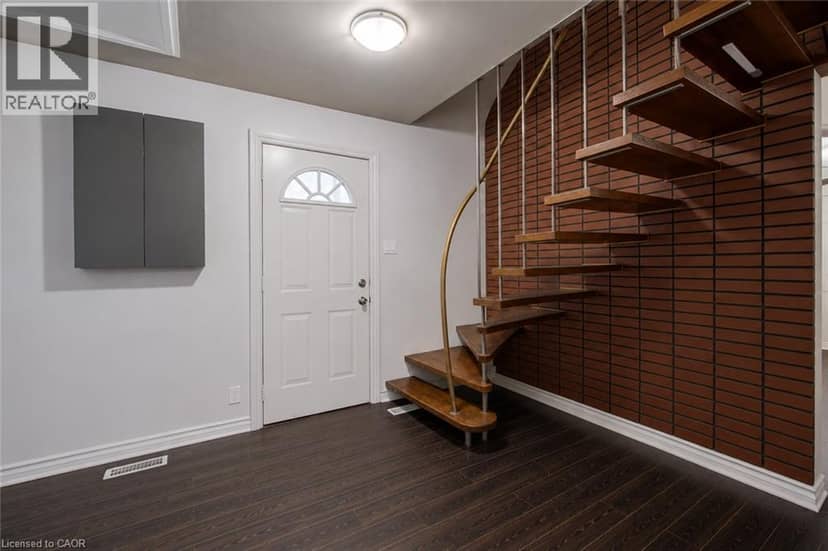 119 WALKER Street, Kitchener, photo 4