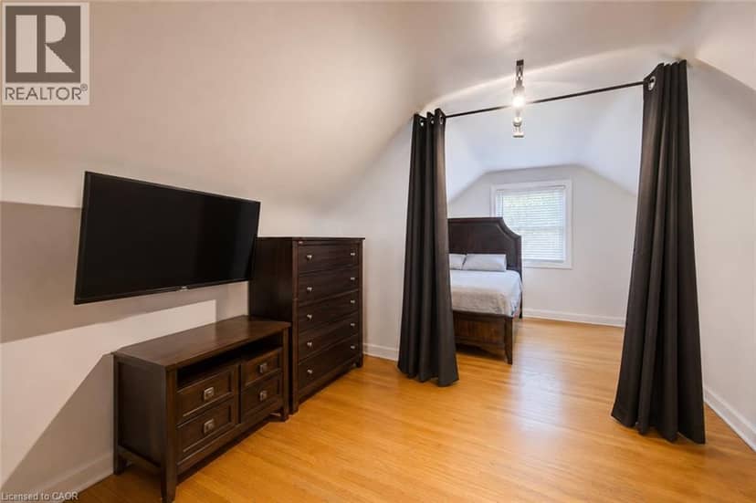 119 WALKER Street — photo 9 of 21