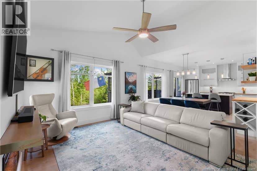 181 O'Neill Street — photo 11 of 40