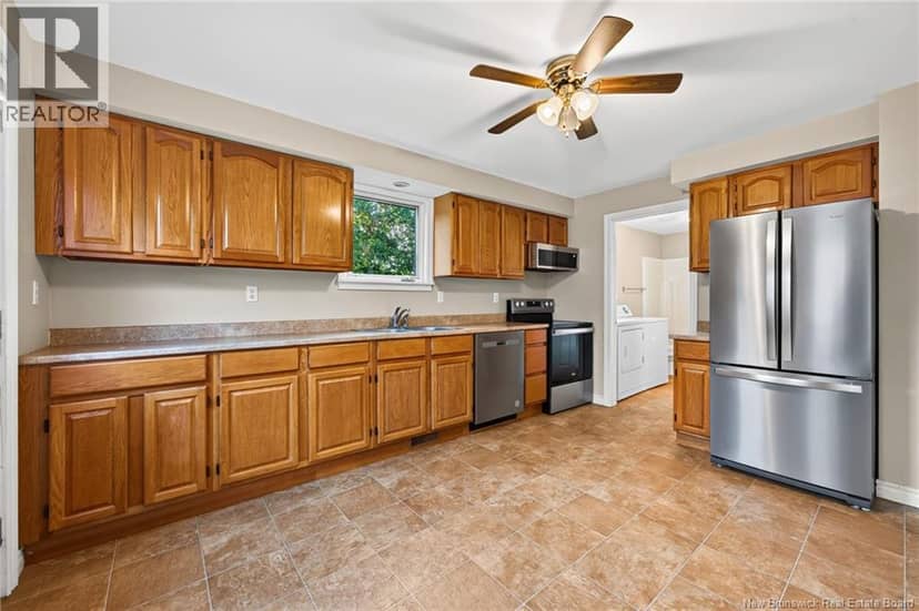 210 Broadway Street — photo 12 of 38