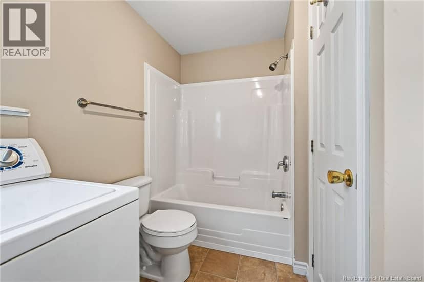210 Broadway Street — photo 17 of 38