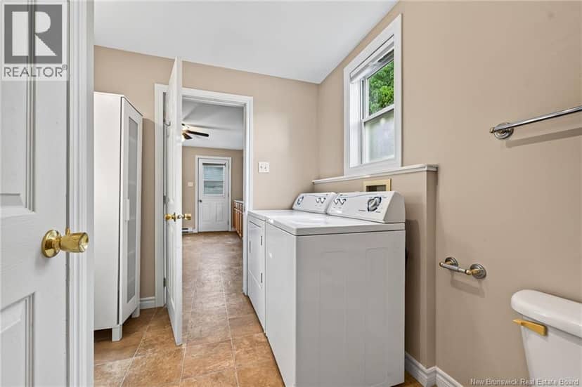 210 Broadway Street — photo 19 of 38