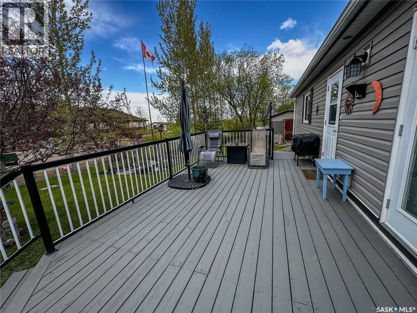 107 May STREET — photo 3 of 40