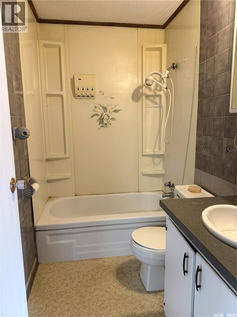 1405 4th AVENUE NW — photo 10 of 23