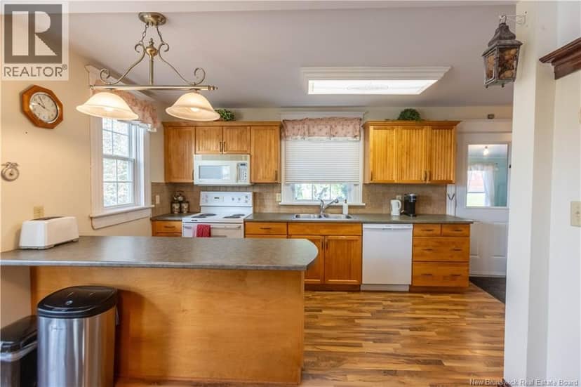 36 Main Street — photo 12 of 40