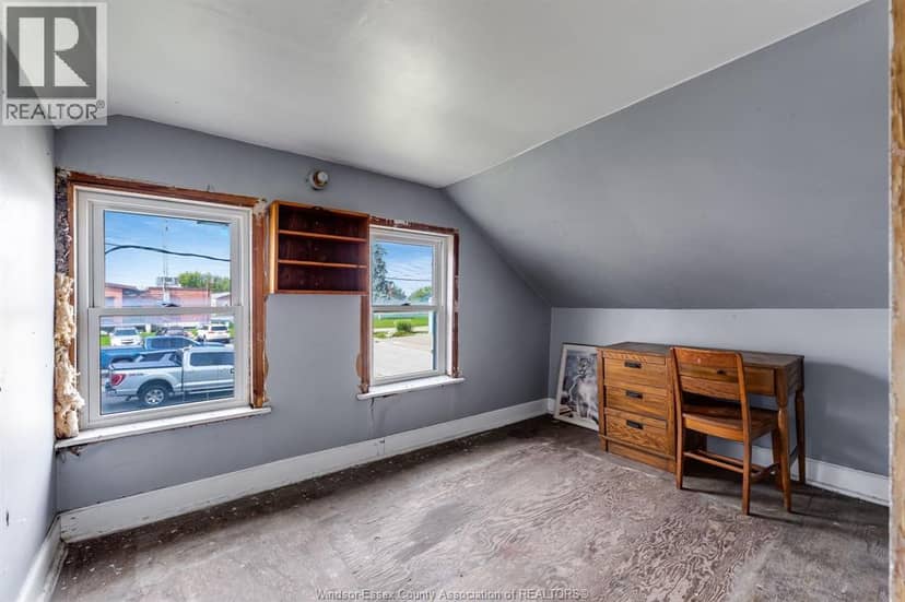 106 Hill STREET — photo 9 of 24