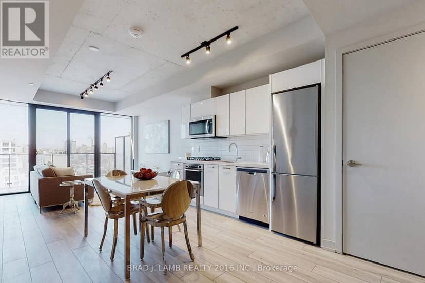 1601 - 458 Richmond Street W — photo 7 of 21
