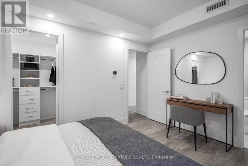613 - 115 Denison Avenue — photo 15 of 32