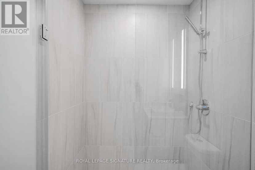 613 - 115 Denison Avenue — photo 22 of 32