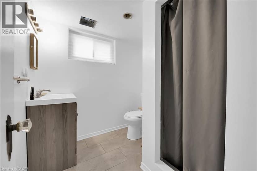 70 CONCORD Avenue — photo 24 of 32