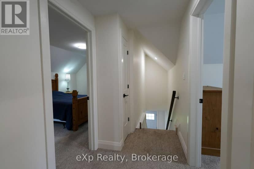 136 Breadalbane Street S — photo 20 of 34