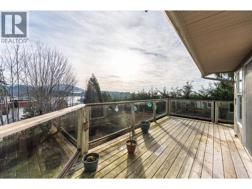 476 ABBS ROAD, Gibsons, photo 8