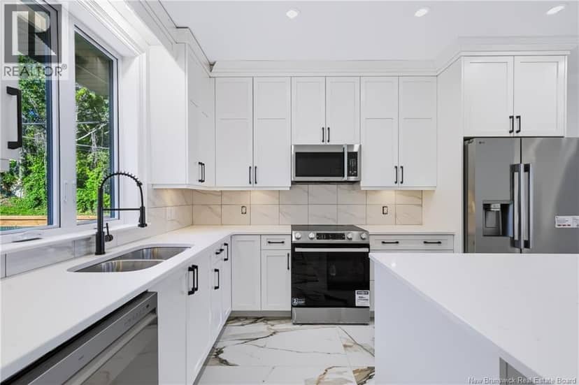 16 Mayflower Street — photo 5 of 38