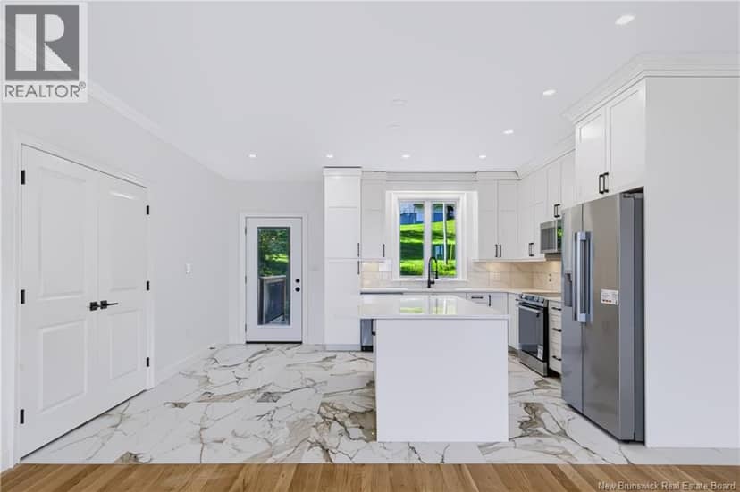 16 Mayflower Street — photo 9 of 38