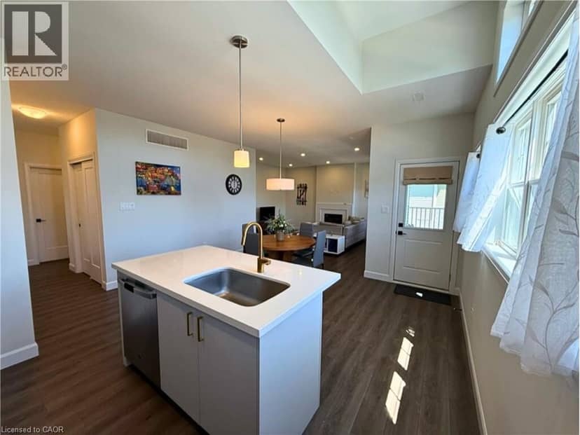 6 SHORES Lane Unit# 7 — photo 3 of 23