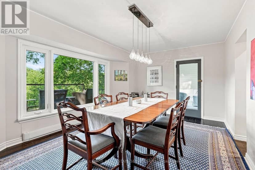 372 Trafalgar Road — photo 21 of 40