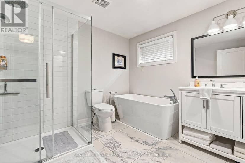 372 Trafalgar Road — photo 37 of 40