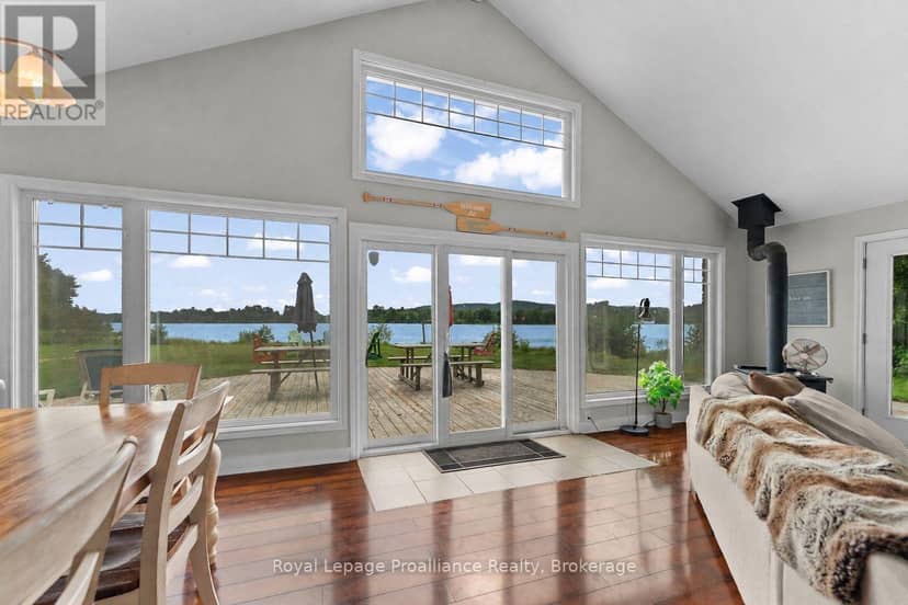137 Lakeshore Drive — photo 10 of 40