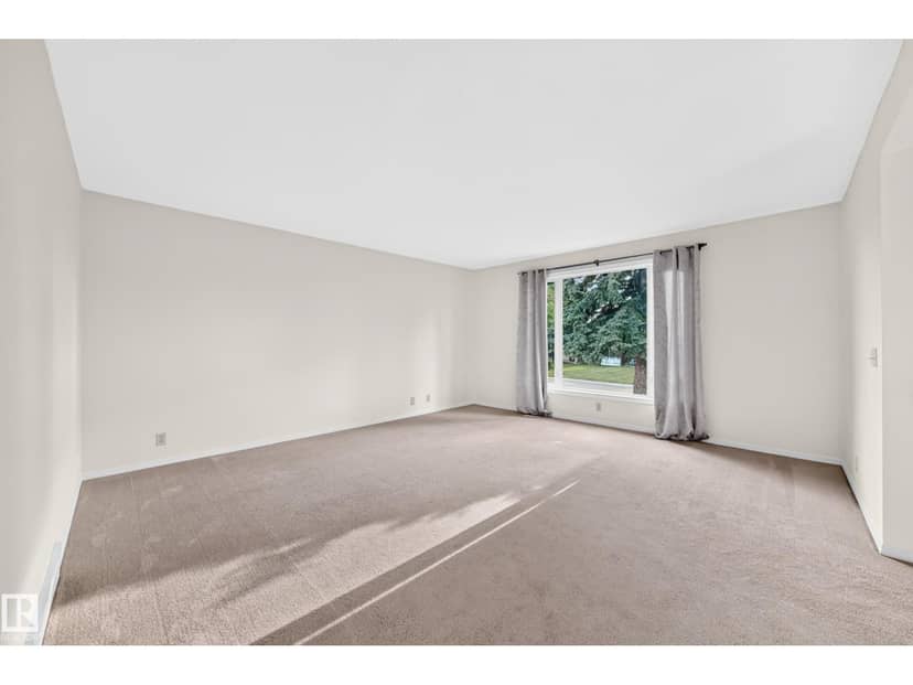 1119 38 ST NW — photo 13 of 40