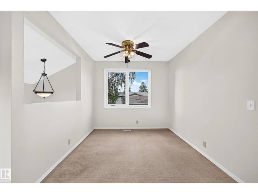 1119 38 ST NW — photo 17 of 40
