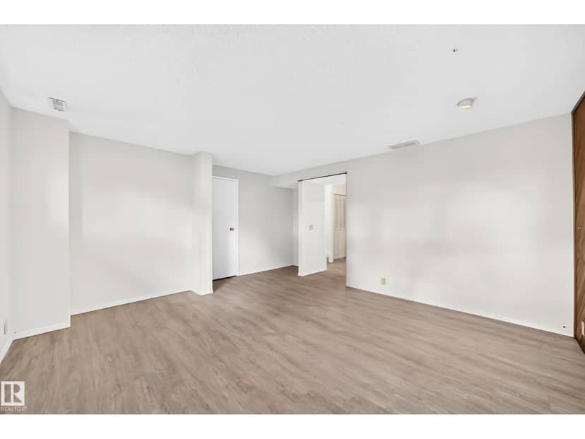 1119 38 ST NW — photo 31 of 40