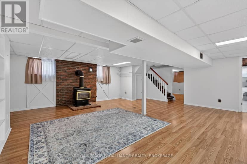 32 Lennox Street — photo 21 of 40