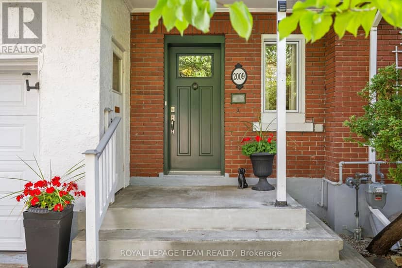 2009 Alta Vista Drive, Ottawa, photo 2