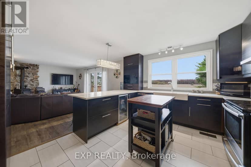 6892 Boundary Road — photo 9 of 40