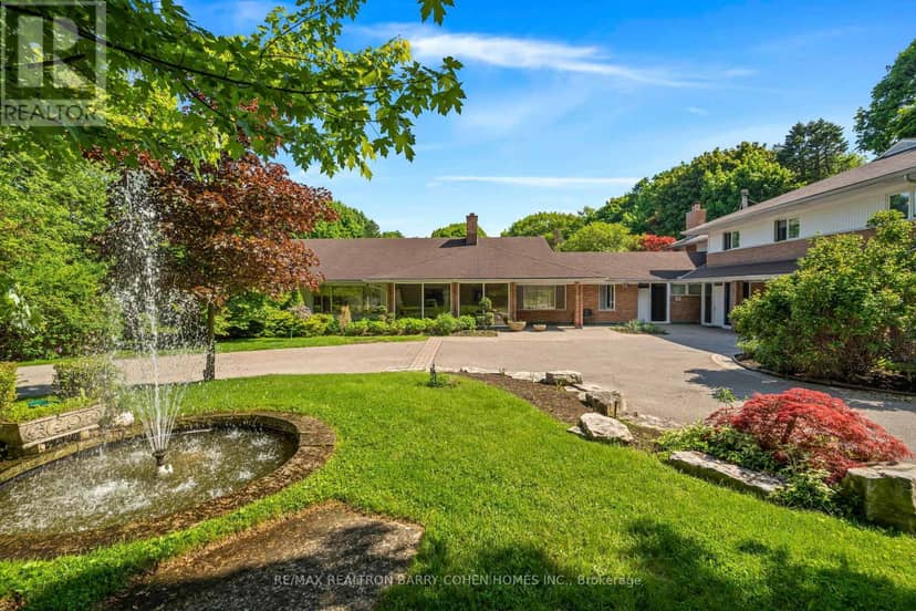 50 Park Lane Circle, Toronto, photo 3