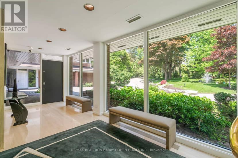 50 Park Lane Circle, Toronto, photo 4