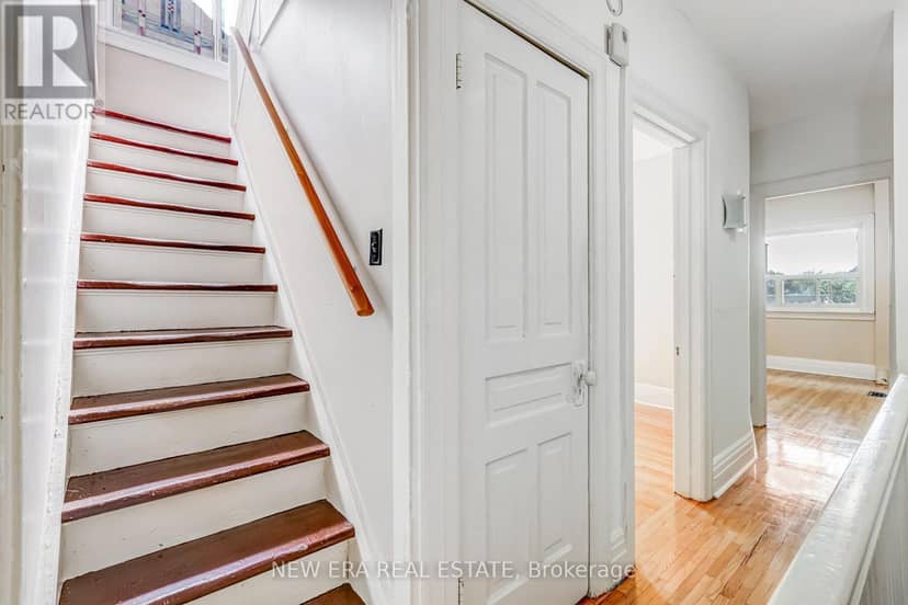 393 Ossington Avenue — photo 29 of 36