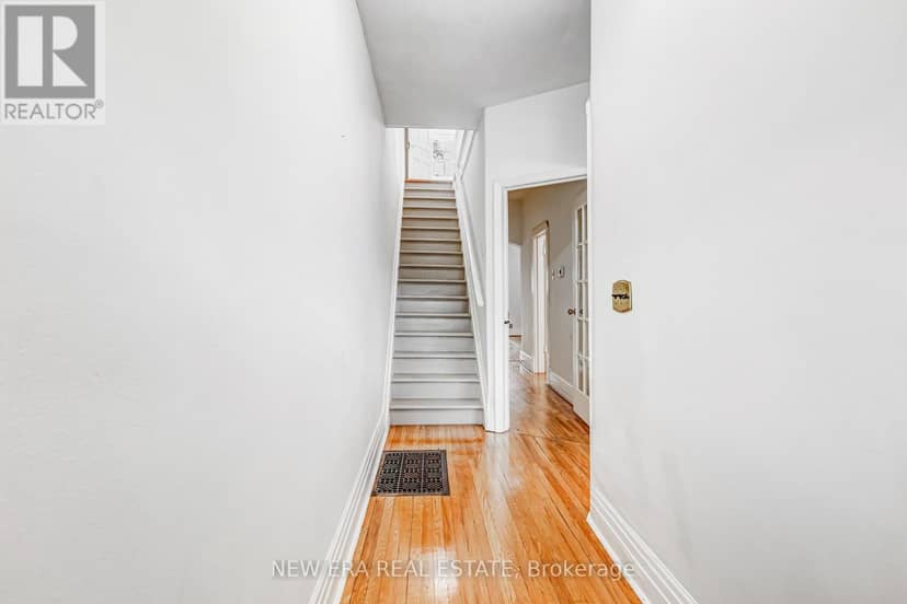 393 Ossington Avenue — photo 5 of 36