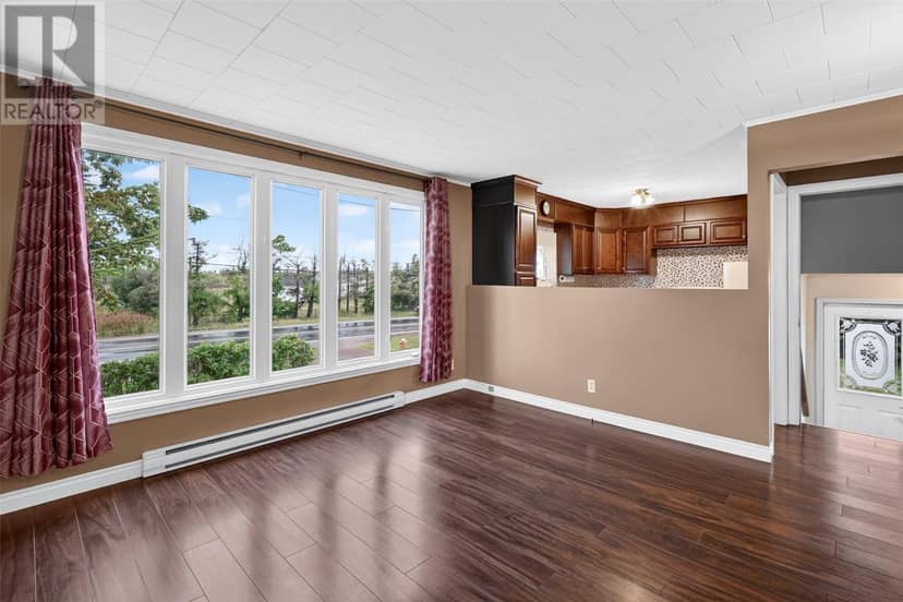 252 Main Road — photo 7 of 40