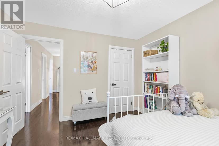 48 Lambert Road — photo 32 of 40