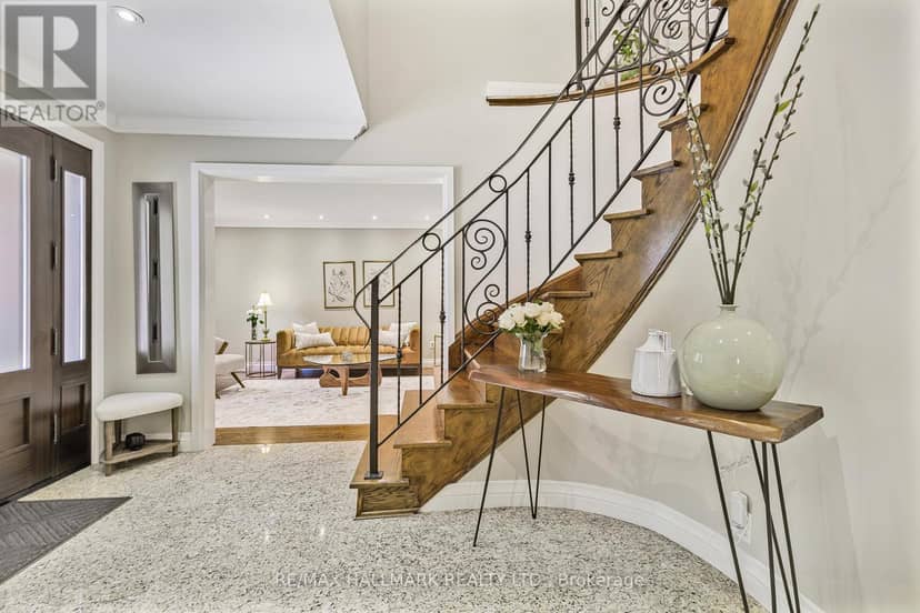 48 Lambert Road — photo 6 of 40