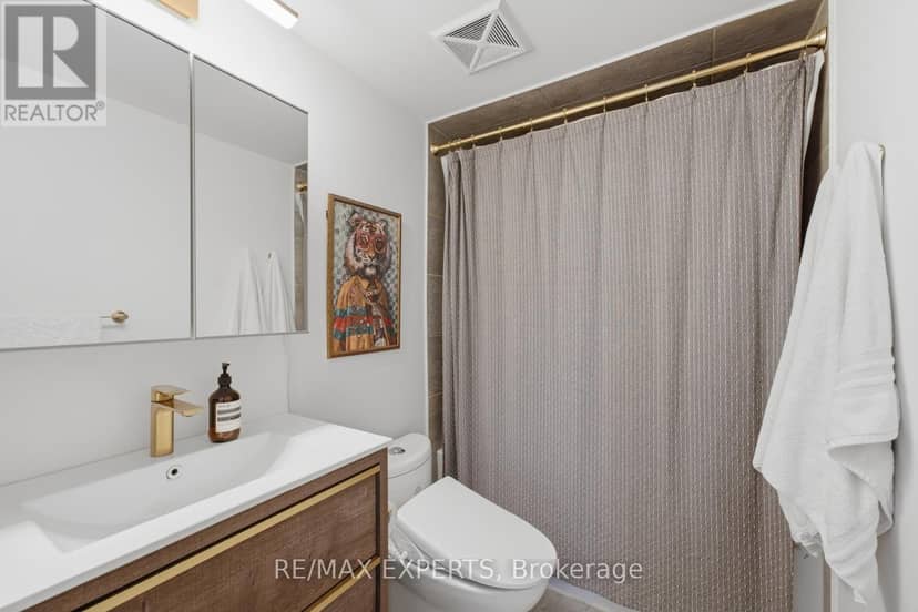301 - 9589 Keele Street — photo 22 of 31