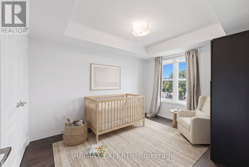 301 - 9589 Keele Street — photo 23 of 31