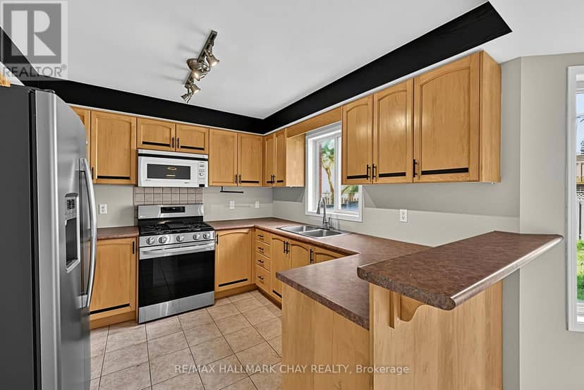 50 Loon Avenue — photo 14 of 40