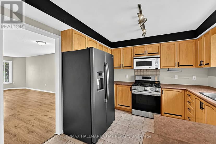 50 Loon Avenue — photo 15 of 40