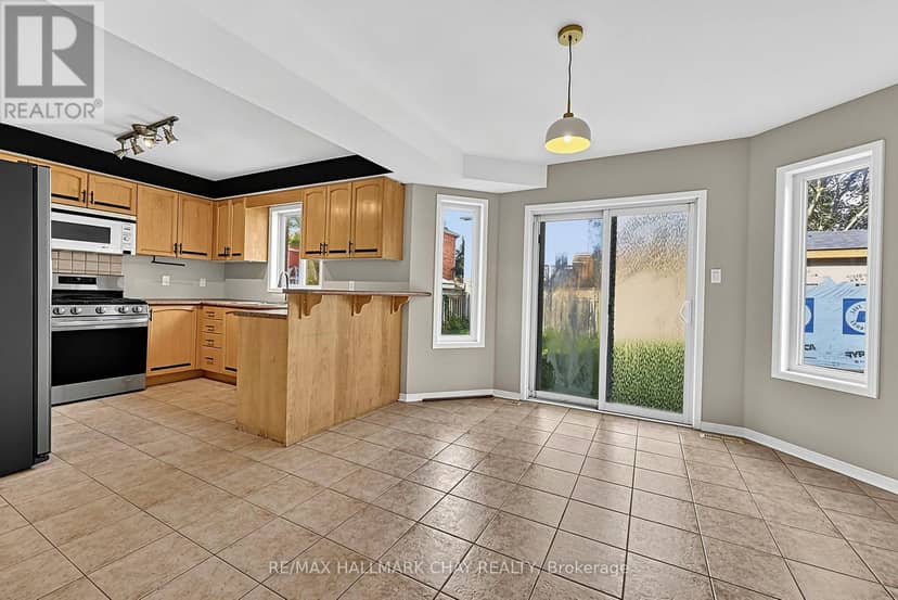 50 Loon Avenue — photo 18 of 40