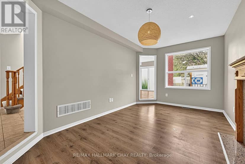 50 Loon Avenue — photo 22 of 40