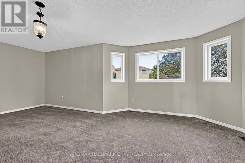50 Loon Avenue — photo 26 of 40
