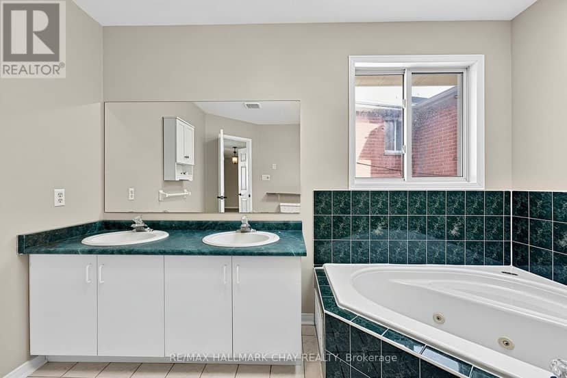 50 Loon Avenue — photo 30 of 40