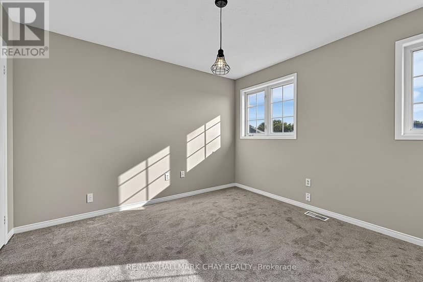50 Loon Avenue — photo 32 of 40