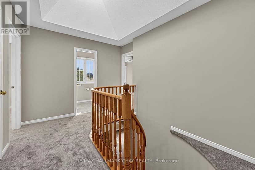 50 Loon Avenue — photo 38 of 40