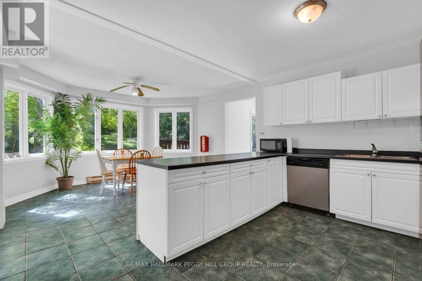 9 Little Lake Drive, Barrie, photo 3